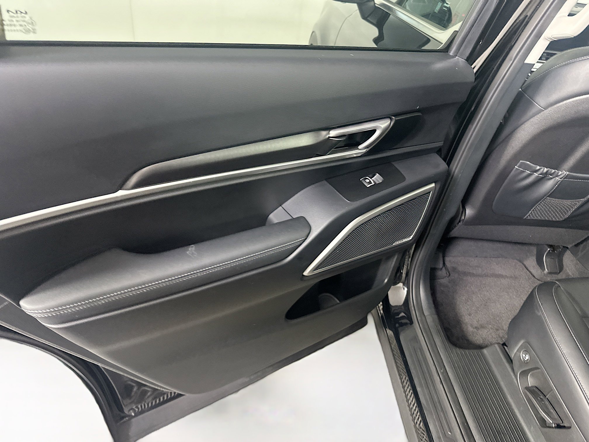 Used 2023 Kia Telluride S image 26