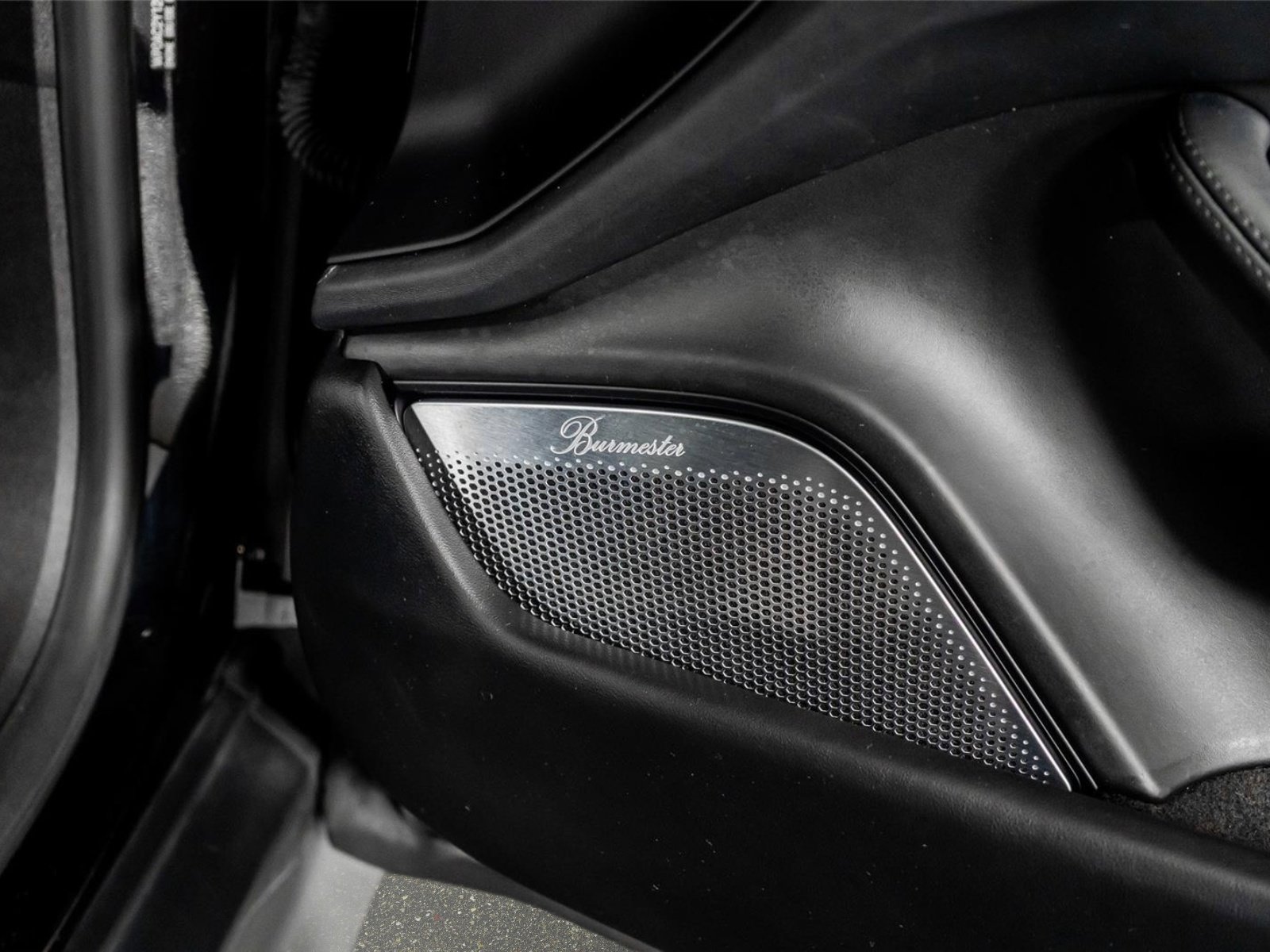 Used 2020 Porsche Taycan Turbo S w/ Premium Package image 43