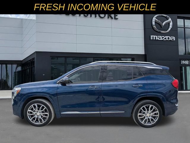 Used 2023 GMC Terrain Denali w/ Denali Premium Package AWD/4WD image 6