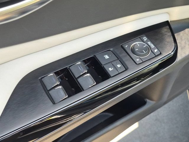 Used 2025 Lexus ES 300h w/ Premium Package FWD image 15