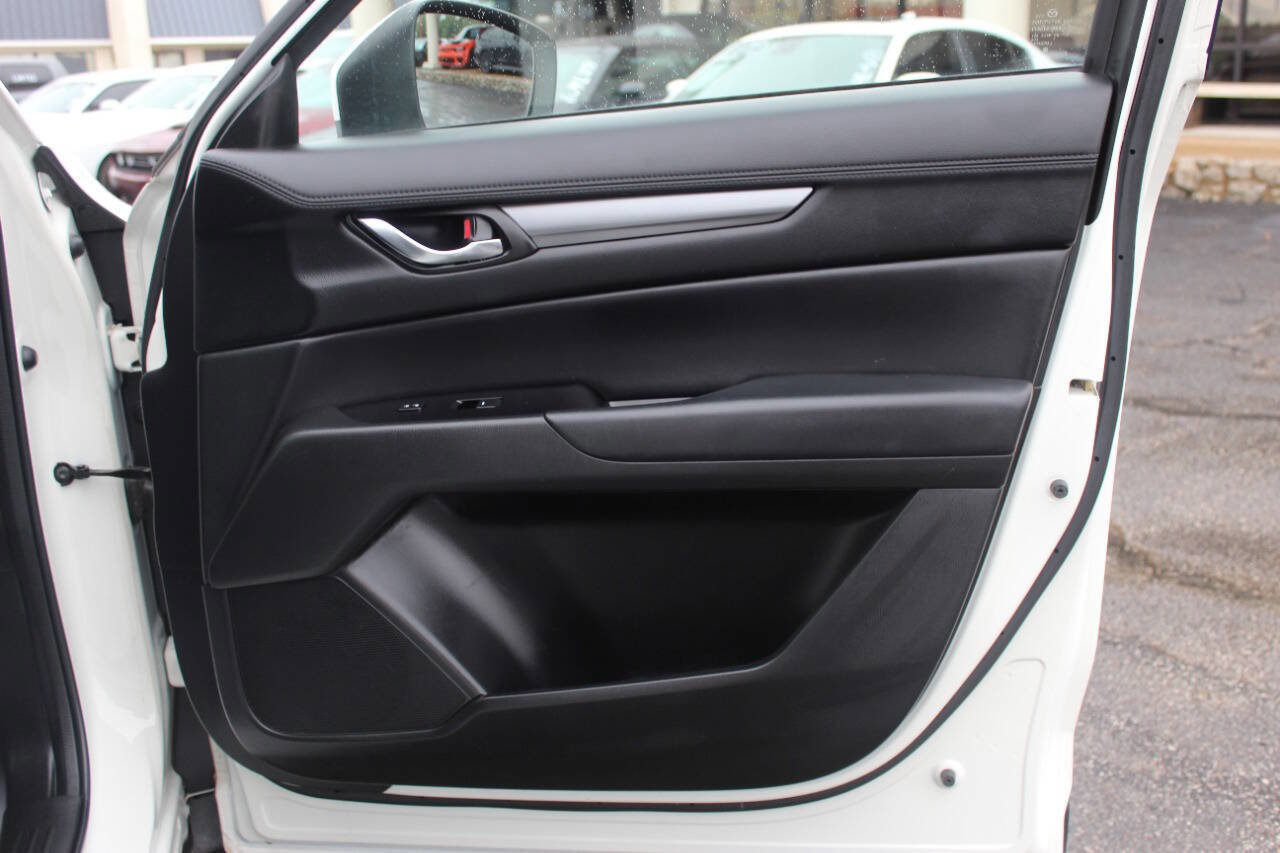 Used 2020 MAZDA CX-5 Touring FWD image 10