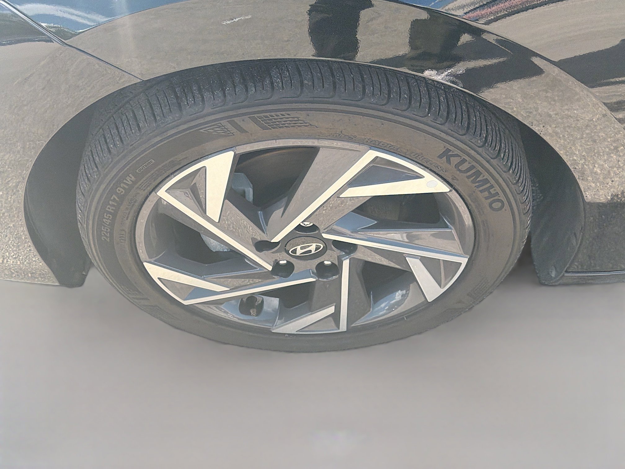 Used 2025 Hyundai Elantra SEL image 33