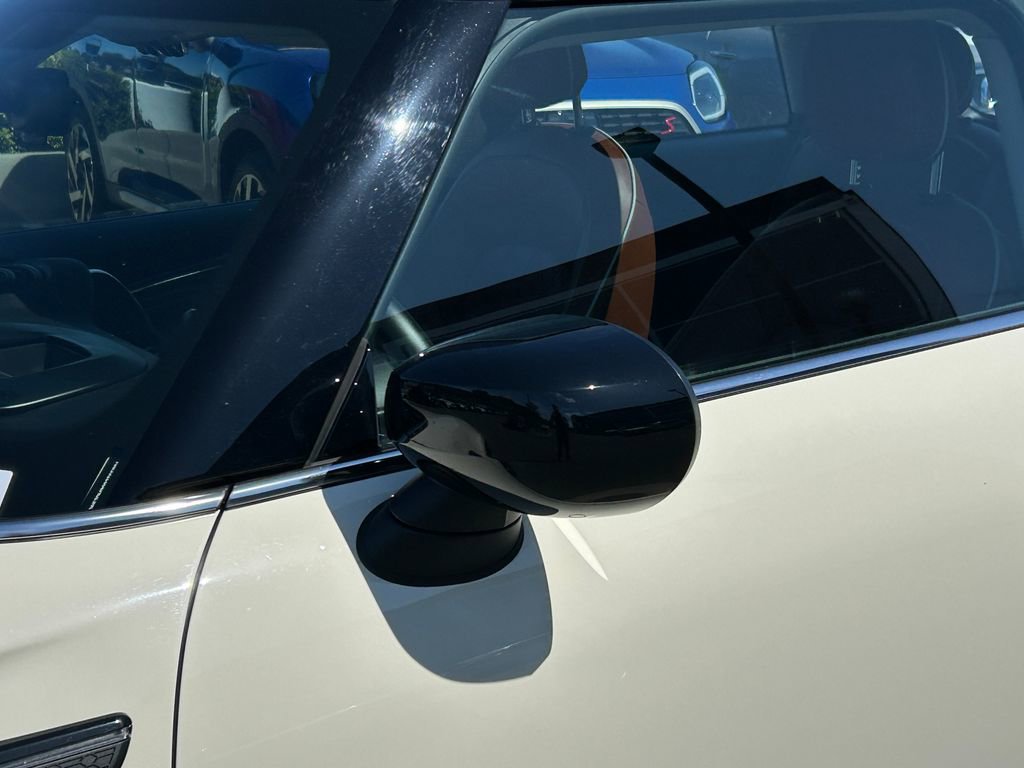 Used 2023 MINI Cooper S FWD image 10