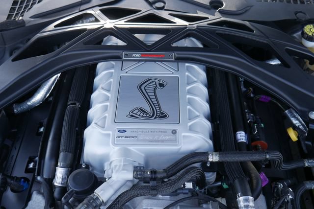Used 2022 Ford Mustang Shelby GT500 w/ Carbon Fiber Track Pack RWD image 3