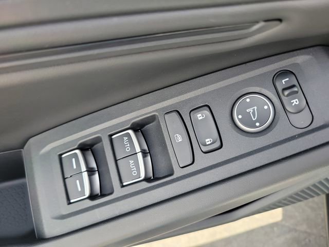 Certified 2023 Honda Accord EX image 19