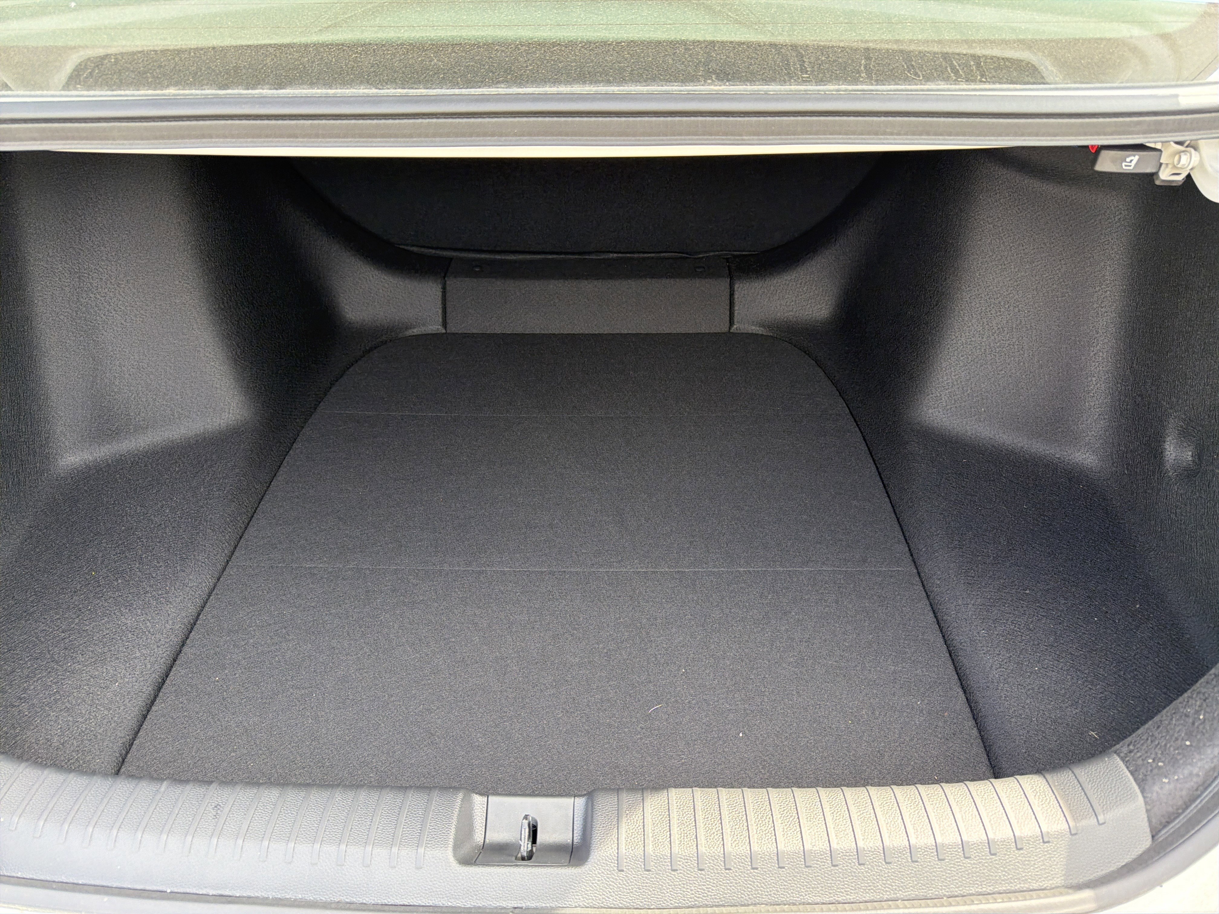 Certified 2025 Honda Accord LX image 18