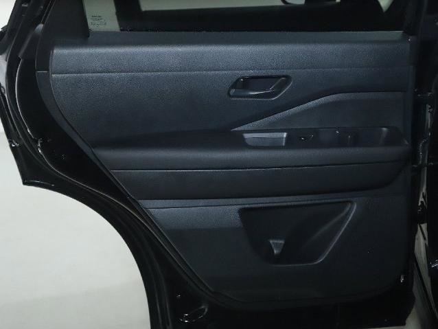Certified 2025 Nissan Pathfinder SV AWD/4WD image 13