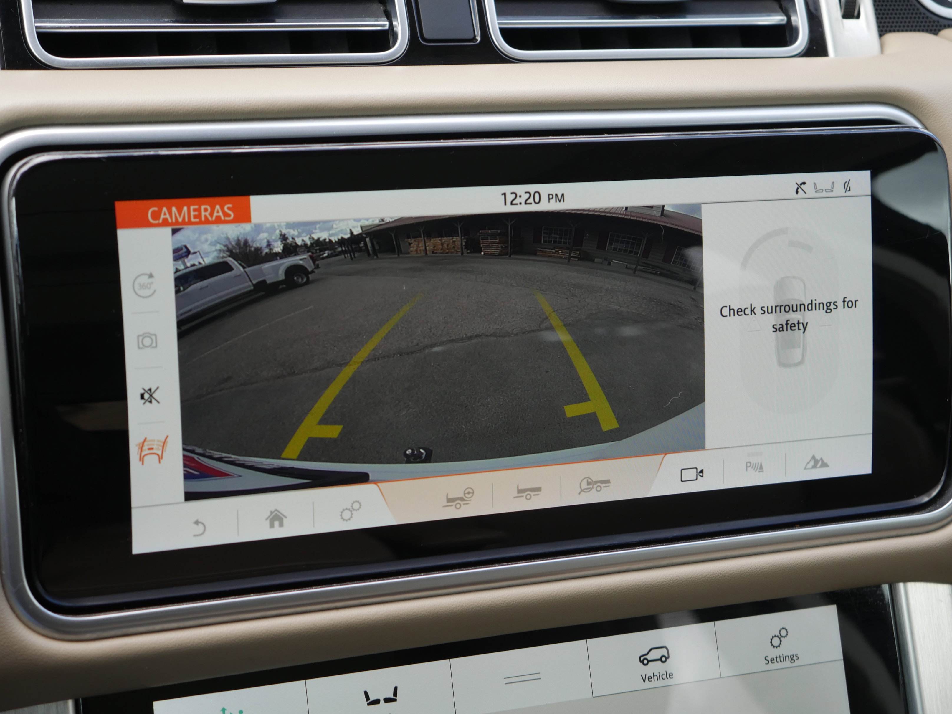 Used 2019 Land Rover Range Rover Supercharged image 15