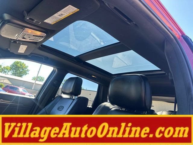 Used 2015 Jeep Grand Cherokee Overland w/ Advanced Technology Group AWD/4WD image 18