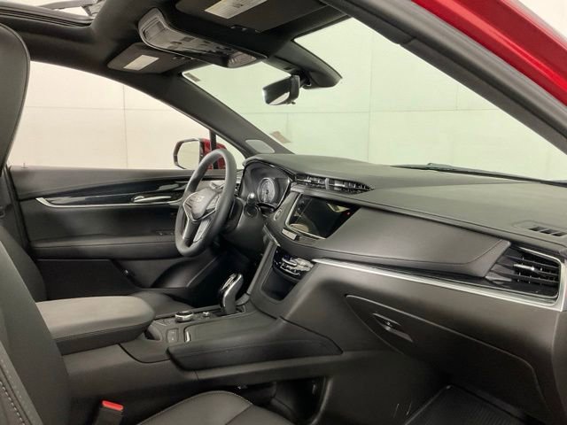 Certified 2025 Cadillac XT5 Premium Luxury w/ Technology Package image 30