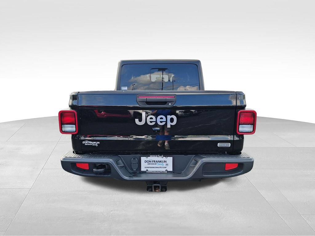 Used 2021 Jeep Gladiator Overland w/ Cold Weather Group AWD/4WD image 4