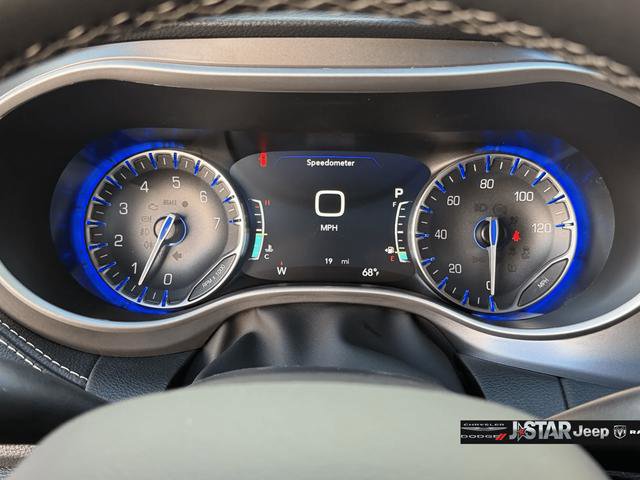 New 2026 Chrysler Pacifica Select image 19