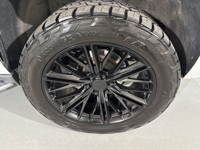 Used 2016 Chevrolet Tahoe LTZ image 9