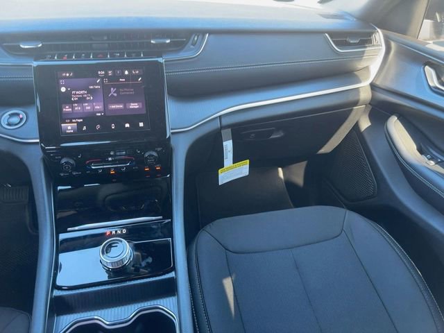 New 2026 Jeep Grand Cherokee Laredo X AWD/4WD image 25