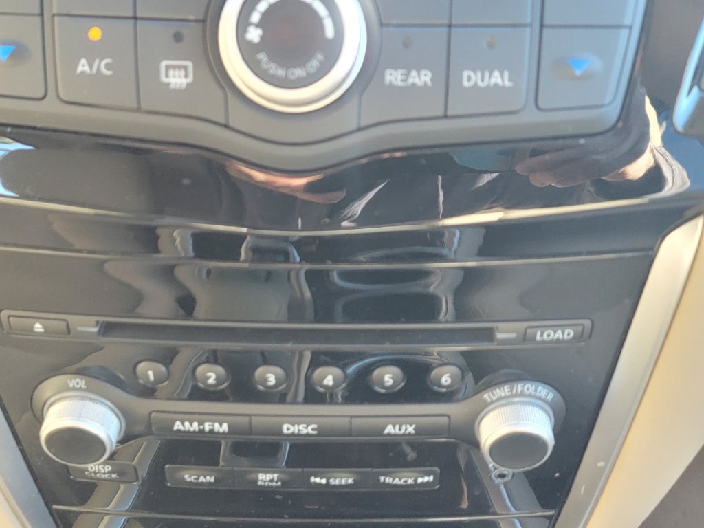 Used 2015 Nissan Pathfinder S FWD image 29
