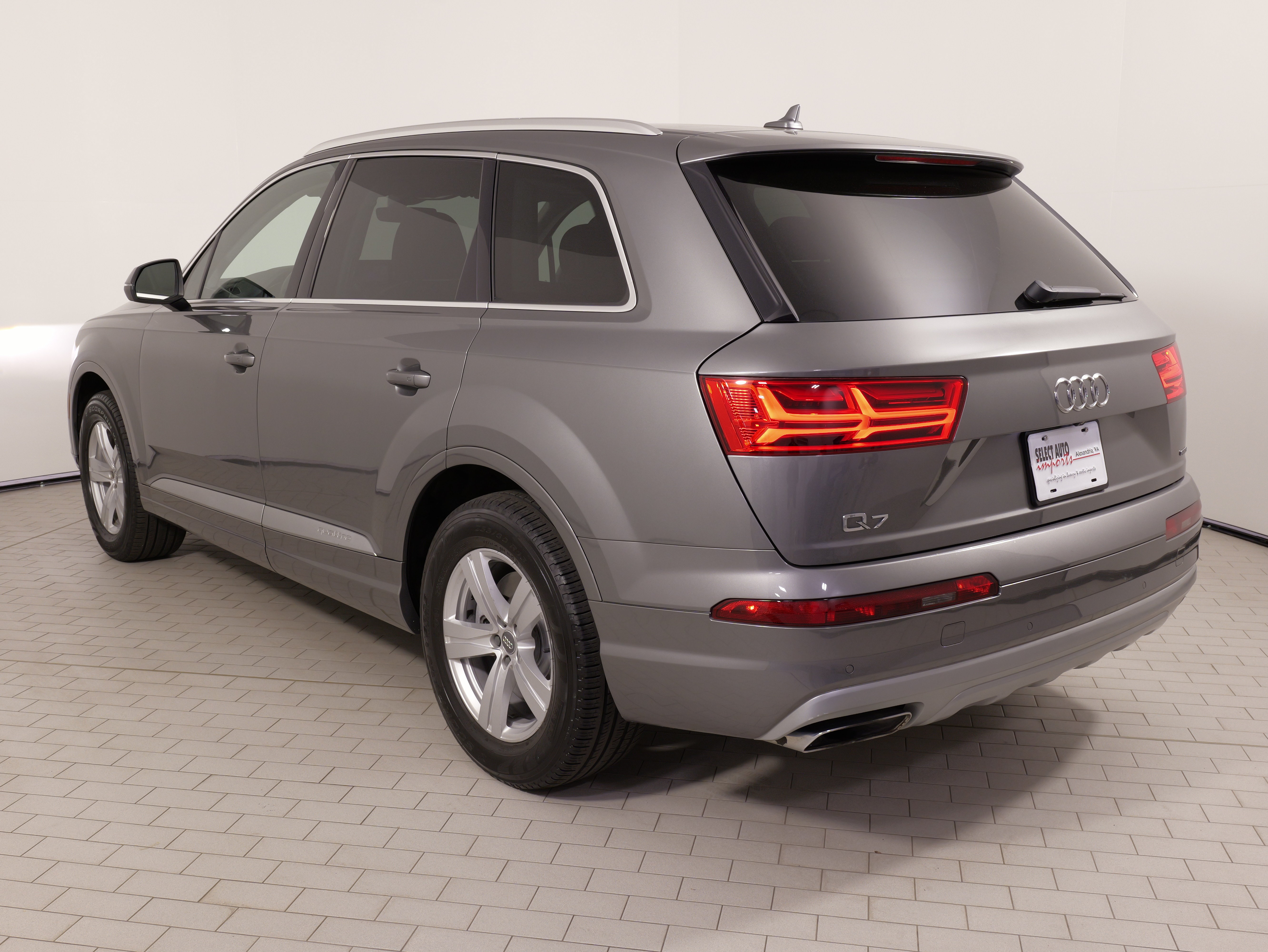 Used 2017 Audi Q7 2.0T Premium Plus w/ Premium Plus Package AWD/4WD image 15