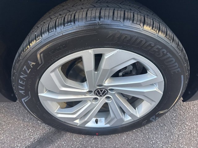 Used 2021 Volkswagen Atlas Cross Sport SEL image 39