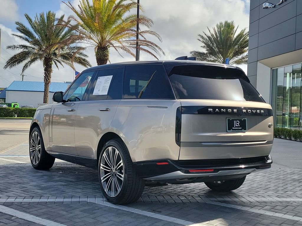 Certified 2023 Land Rover Range Rover SE AWD/4WD image 3