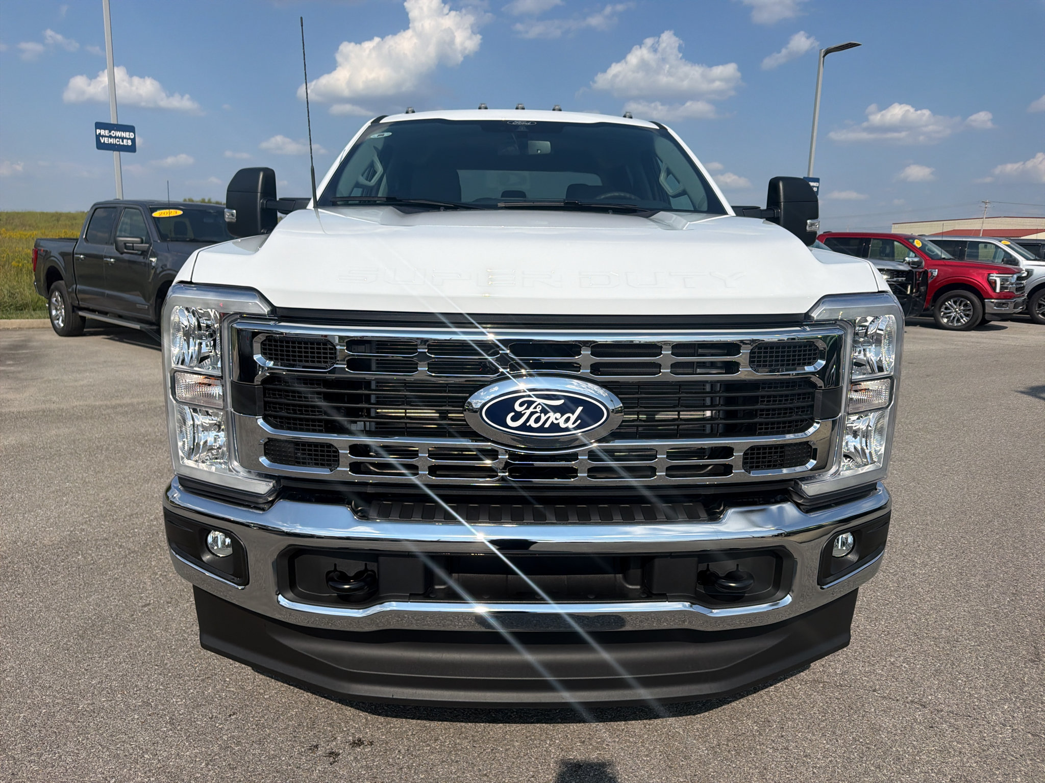 New 2027 Ford F250 XLT AWD/4WD image 2