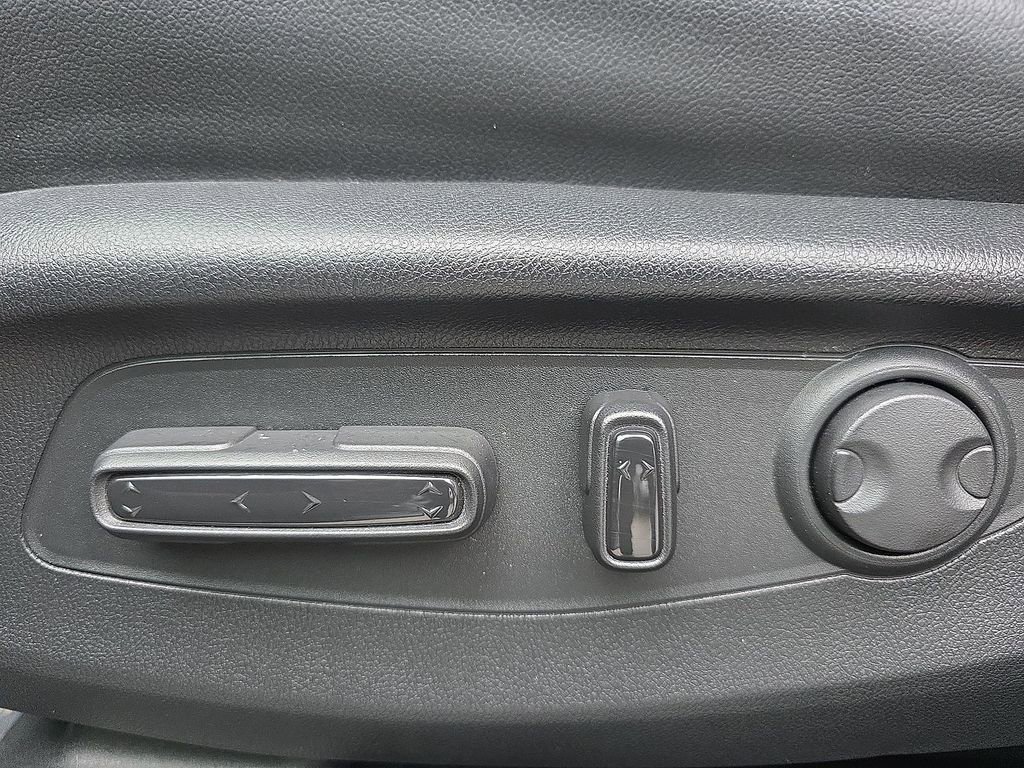 Used 2023 Honda CR-V Sport Touring image 41