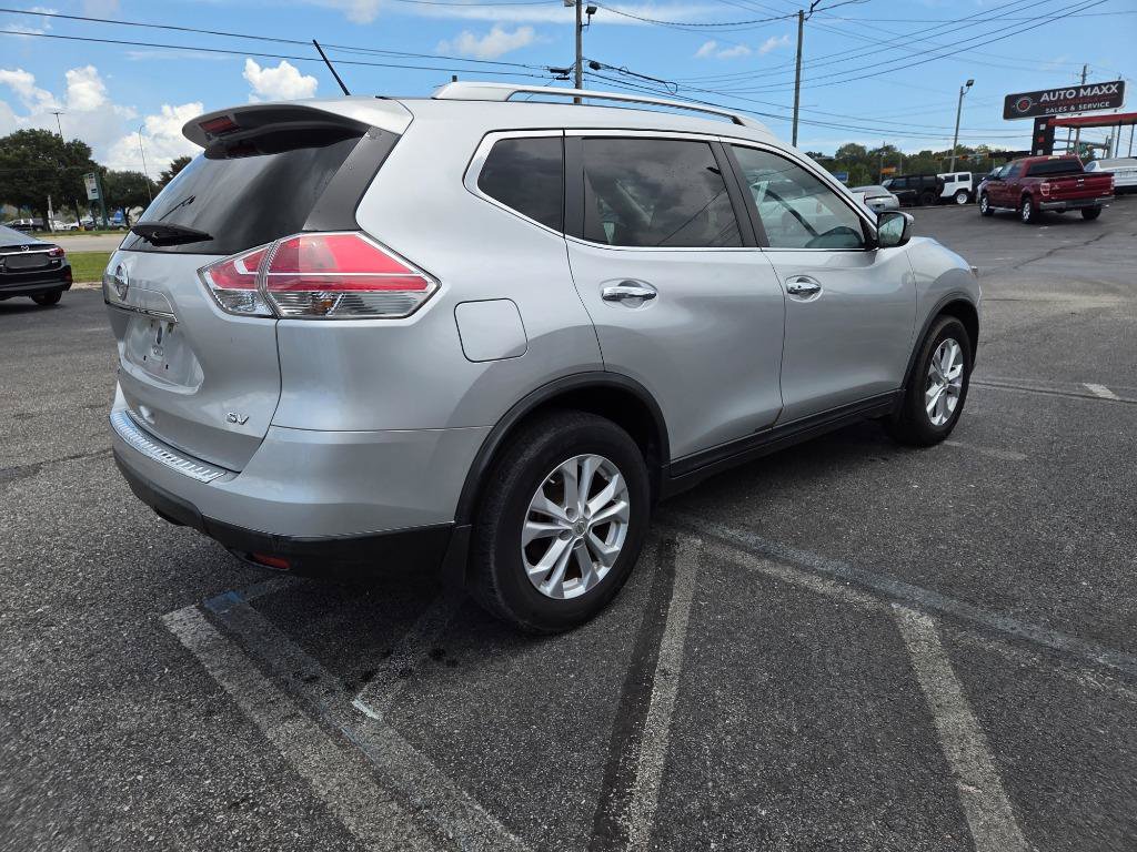 Used 2016 Nissan Rogue SV FWD image 6