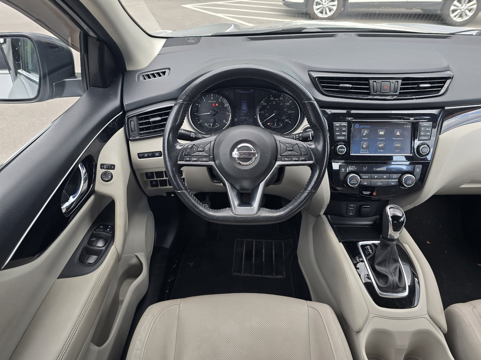 Used 2018 Nissan Rogue Sport SL FWD image 14