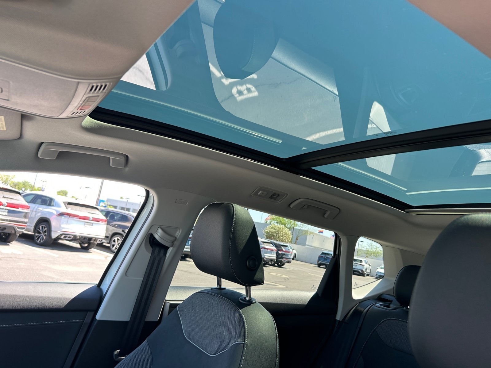 New 2026 Volkswagen Taos SE AWD/4WD image 31
