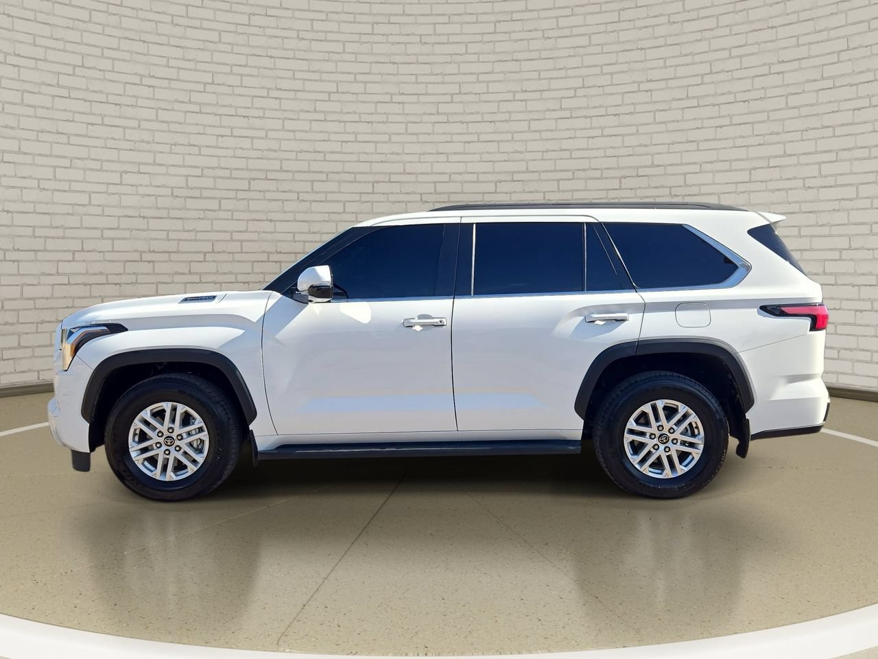 Used 2023 Toyota Sequoia SR5 RWD image 8