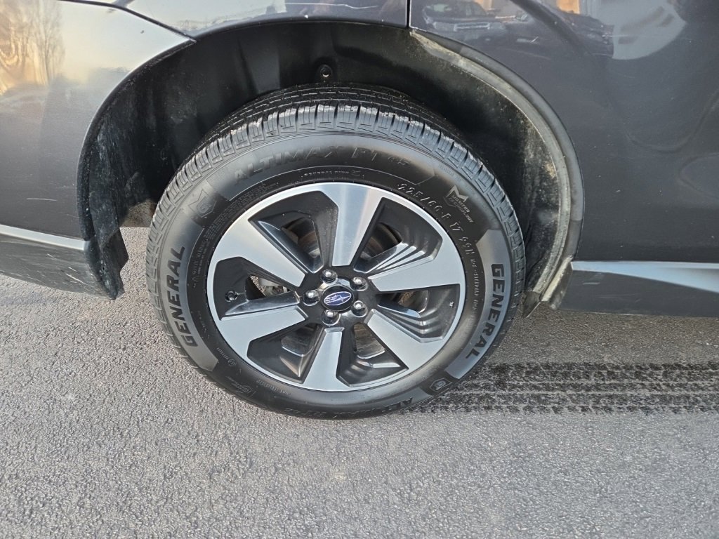 Used 2017 Subaru Forester 2.5i Premium image 11