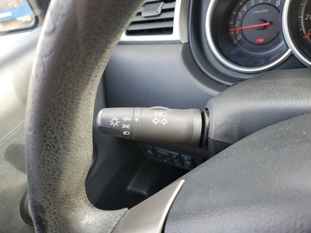 Used 2012 Nissan Versa 1.8 S w/ Plus Pkg image 16