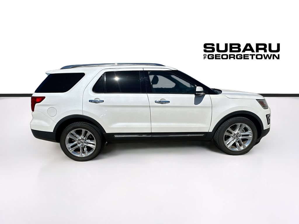 Used 2016 Ford Explorer Limited w/ Equipment Group 301A FWD image 8