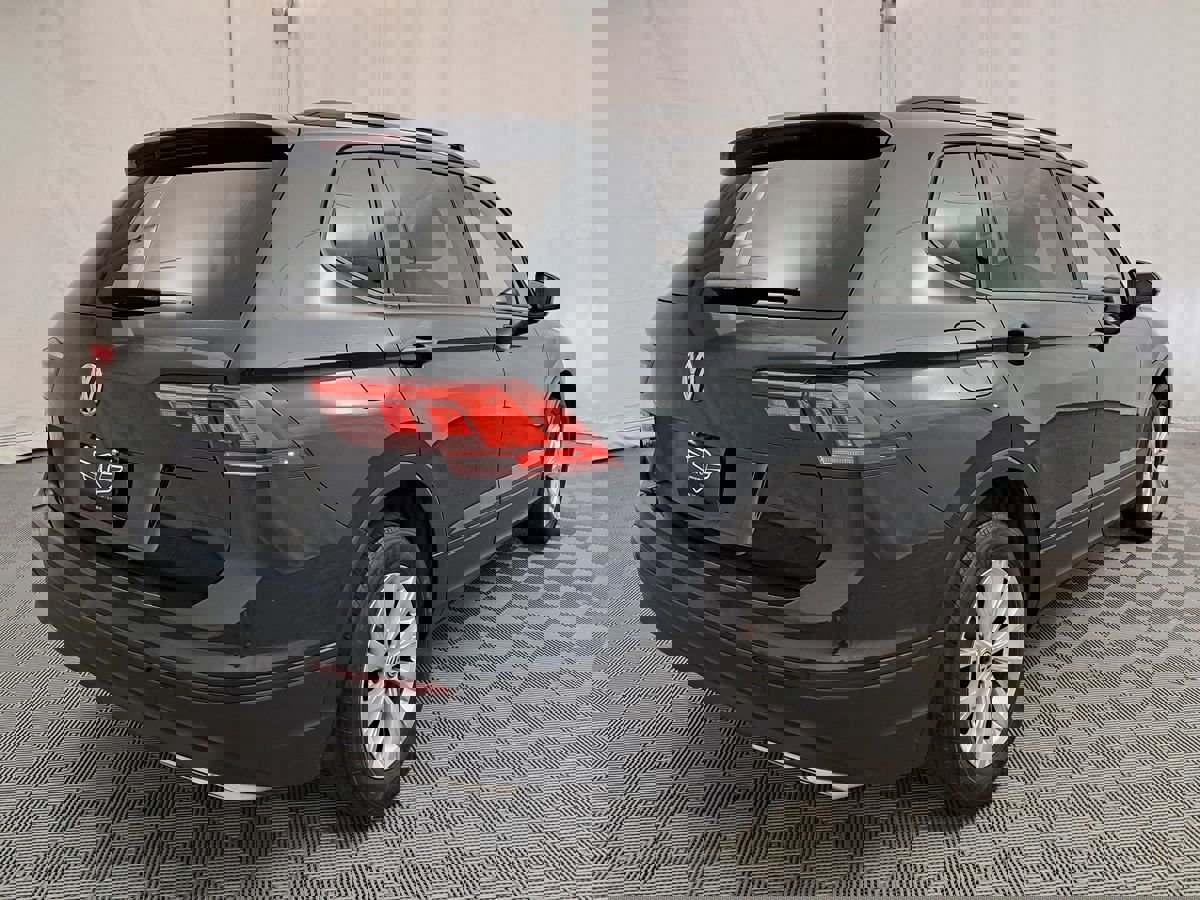 Used 2019 Volkswagen Tiguan S w/ 3rd Row Seat Package image 3