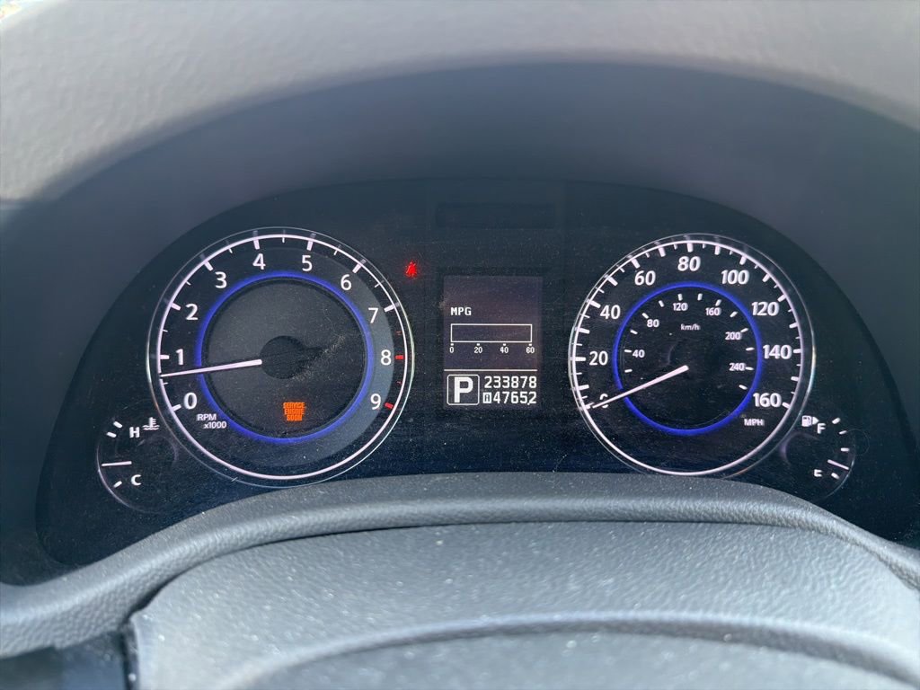 Used 2010 INFINITI G37 x Sedan w/ Premium Pkg AWD/4WD image 9