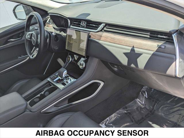 Used 2023 Jaguar F-PACE S image 33