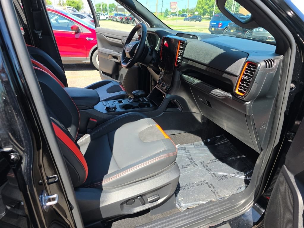 Used 2025 Ford Ranger Raptor AWD/4WD image 7
