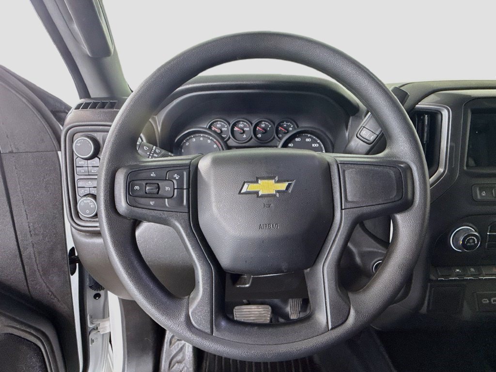 Used 2025 Chevrolet Silverado 1500 W/T w/ WT Value Package AWD/4WD image 12