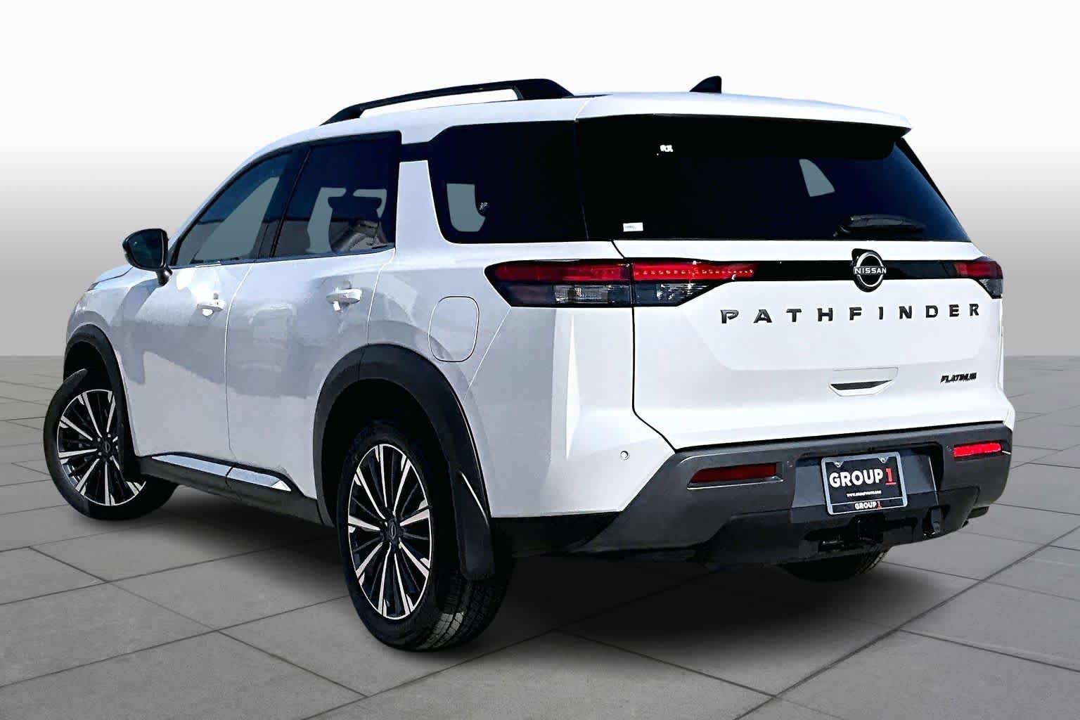 New 2026 Nissan Pathfinder Platinum image 7