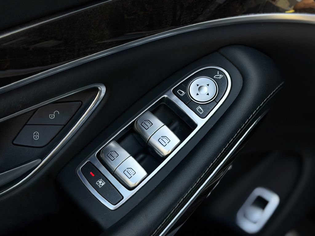 Used 2015 Mercedes-Benz S 63 AMG 4MATIC Sedan image 18