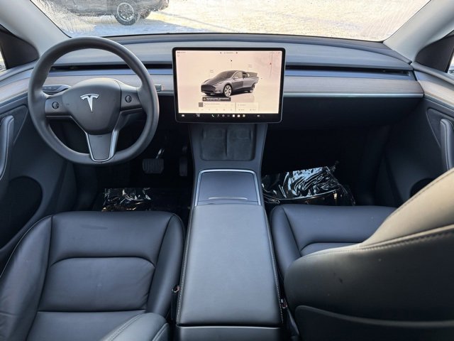 Used 2023 Tesla Model Y Long Range image 7