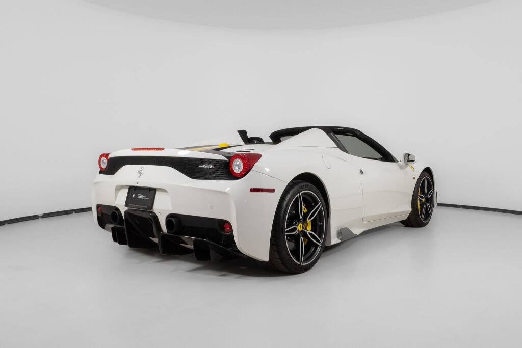 Certified 2015 Ferrari 458 Speciale A RWD image 8
