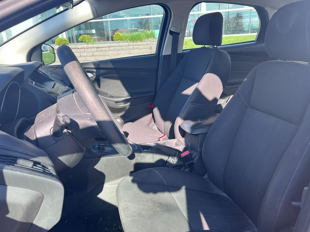 Used 2016 Ford Focus SE FWD image 9