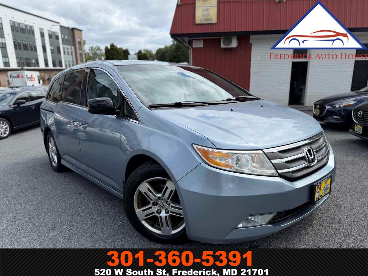 Used 2011 Honda Odyssey Touring image 1