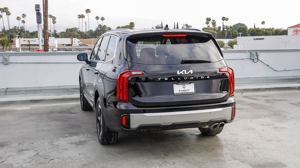 Used 2025 Kia Telluride S AWD/4WD image 7