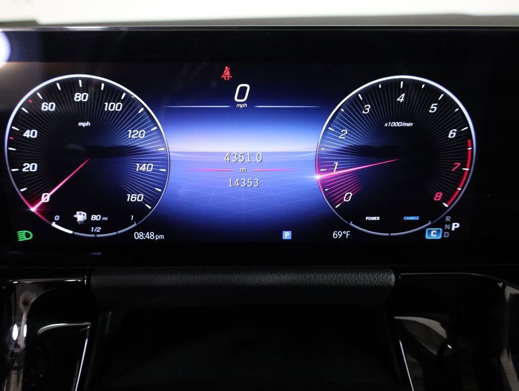 Used 2025 Mercedes-Benz GLA 250 4MATIC image 17