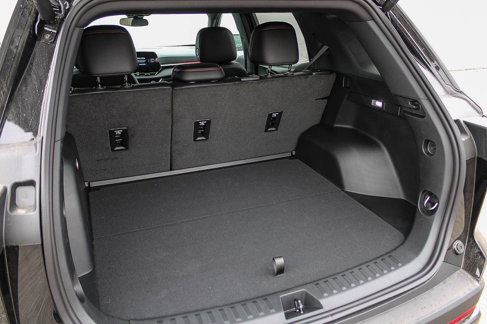 New 2026 Chevrolet Equinox RS w/ Convenience Package III FWD image 24