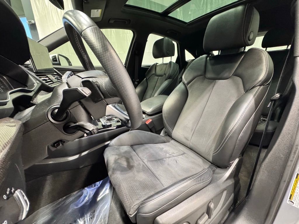 Used 2022 Audi SQ5 Premium image 19