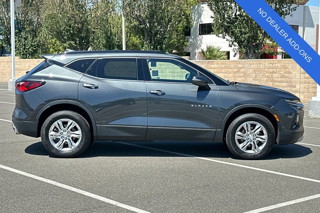 Used 2020 Chevrolet Blazer LT FWD image 3