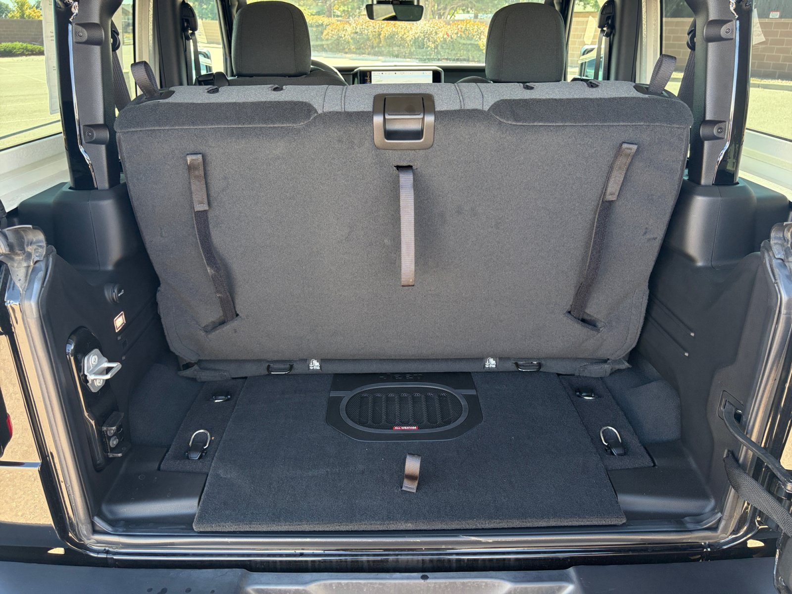 New 2025 Jeep Wrangler Rubicon w/ Convenience Group AWD/4WD image 30