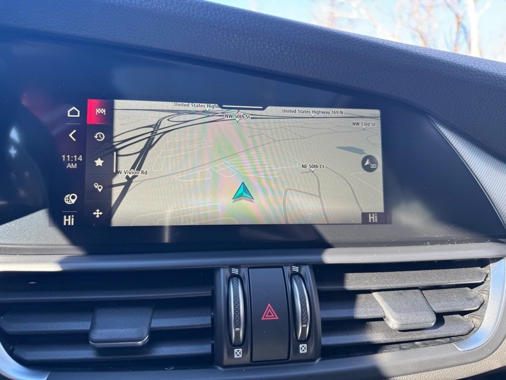 New 2025 Alfa Romeo Giulia AWD w/ Veloce Package AWD image 33