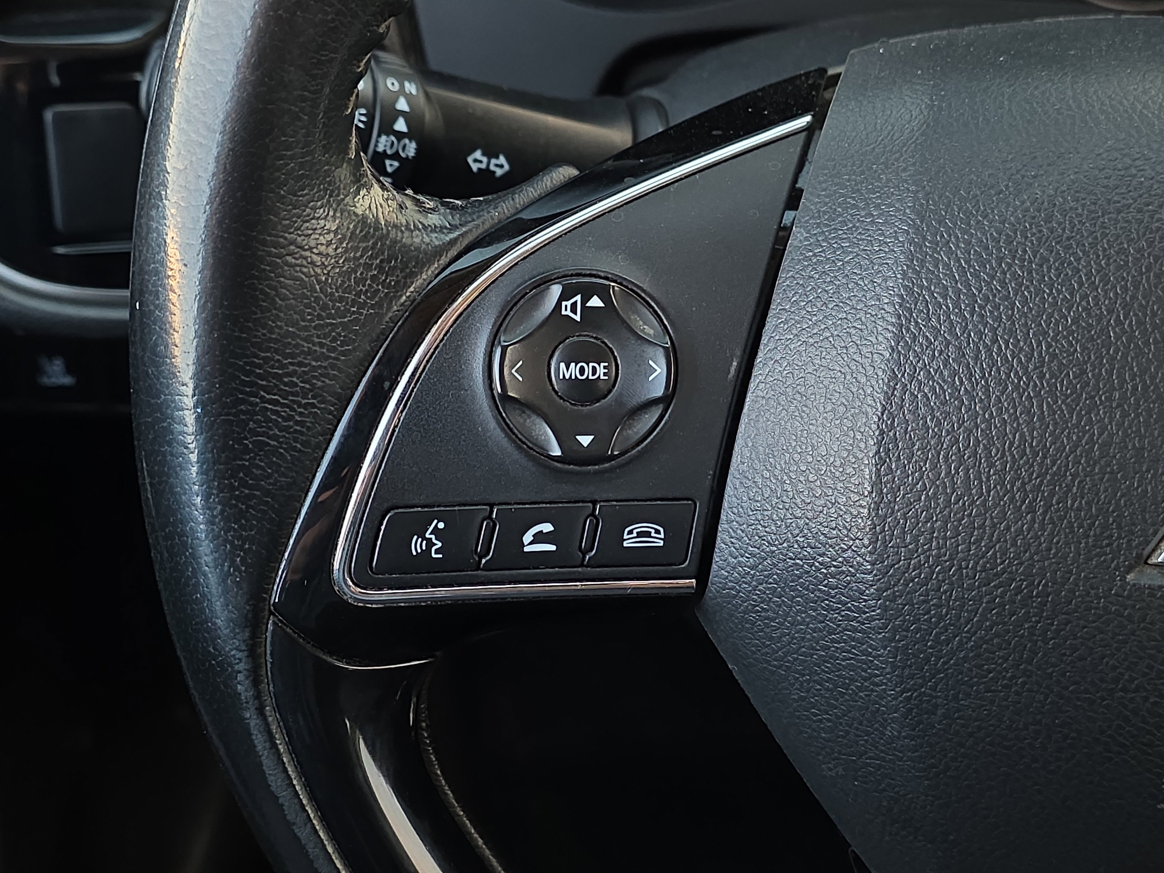 Used 2020 Mitsubishi Outlander SE image 15